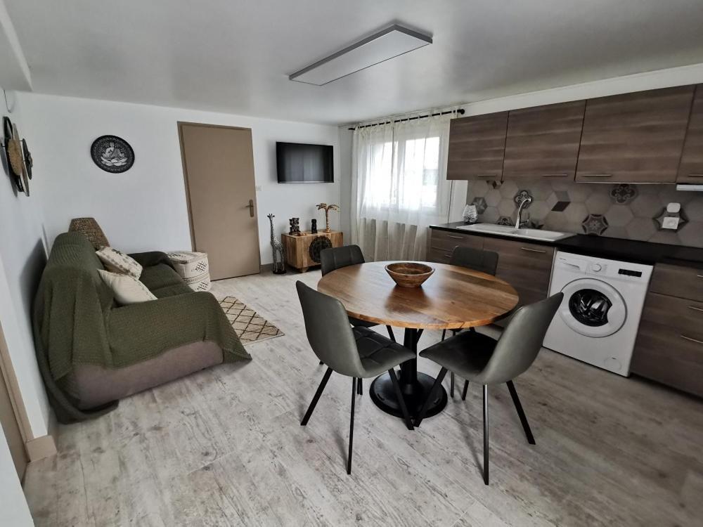 Gite - Chambres D'Hotes La Belle Helene Bressuire Εξωτερικό φωτογραφία
