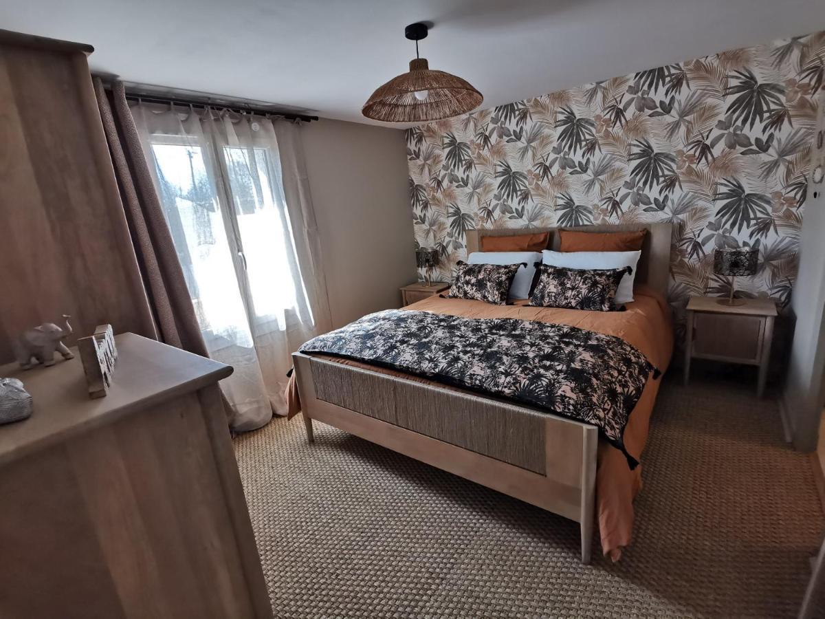 Gite - Chambres D'Hotes La Belle Helene Bressuire Εξωτερικό φωτογραφία