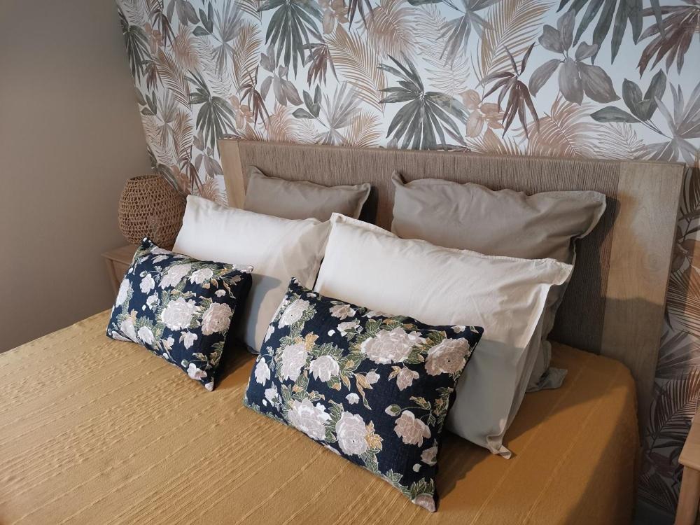 Gite - Chambres D'Hotes La Belle Helene Bressuire Εξωτερικό φωτογραφία
